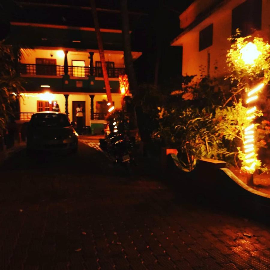 Happy Buddha Homestay Varkala Exterior photo