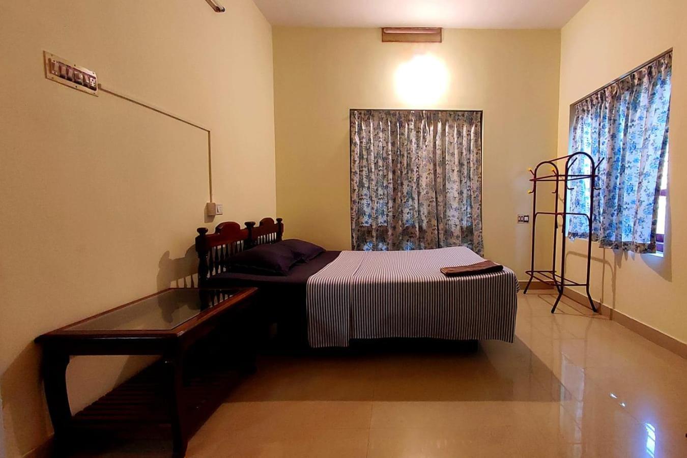 Happy Buddha Homestay Varkala Exterior photo